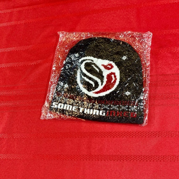 NWT SOMETHING INKED unisex hat outdoor active wear ski hiking - Picture 1 of 9